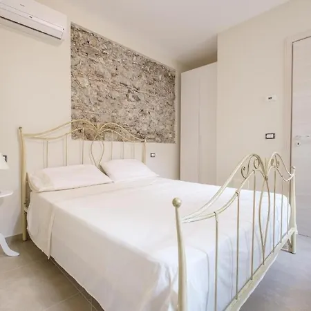 Le Antiche Mura -casa Con Giardino *
