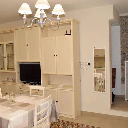 Le Antiche Mura -casa Con Giardino Appartement *