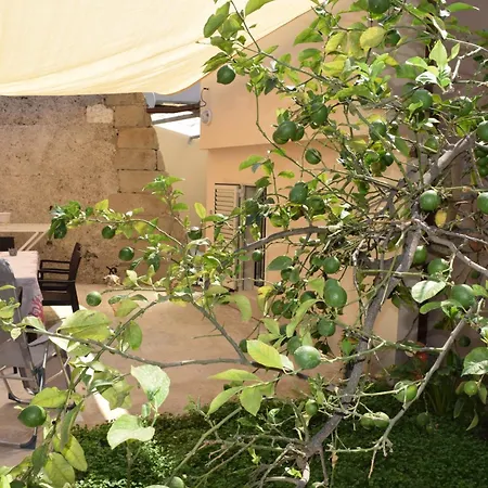 Le Antiche Mura -casa Con Giardino Appartement Milazzo