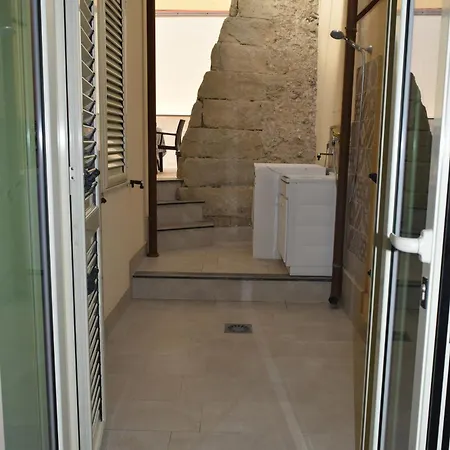 Le Antiche Mura -casa Con Giardino * Milazzo