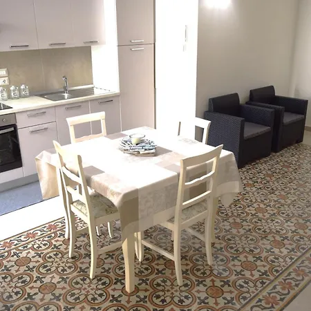 Le Antiche Mura -casa Con Giardino Апартаменты