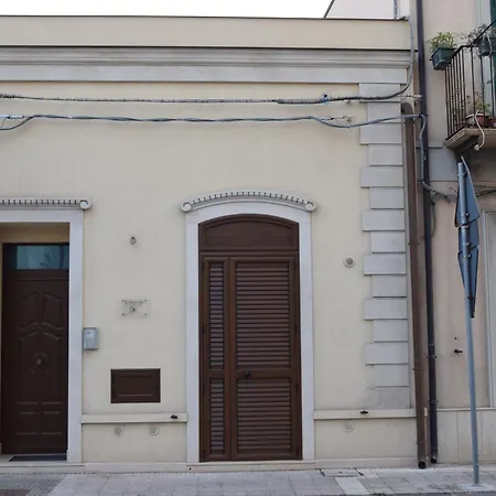 Le Antiche Mura -casa Con Giardino *