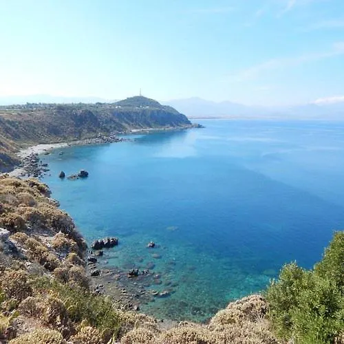 Le Antiche Mura -casa Con Giardino Апартаменты Милаццо