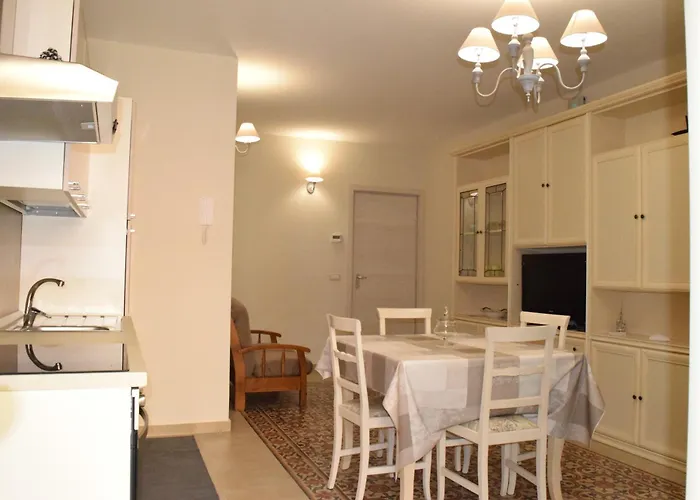 Le Antiche Mura -casa Con Giardino Милаццо